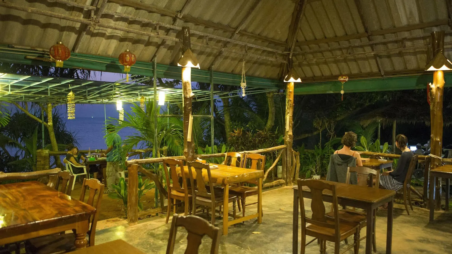 Lanta Coral Beach Resort Koh Lanta 2*,