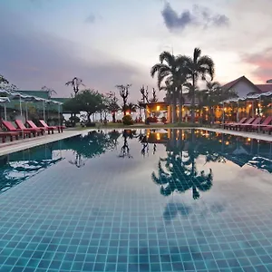 3* Semesteranläggning (resort) Golden Bay - Sha Extra